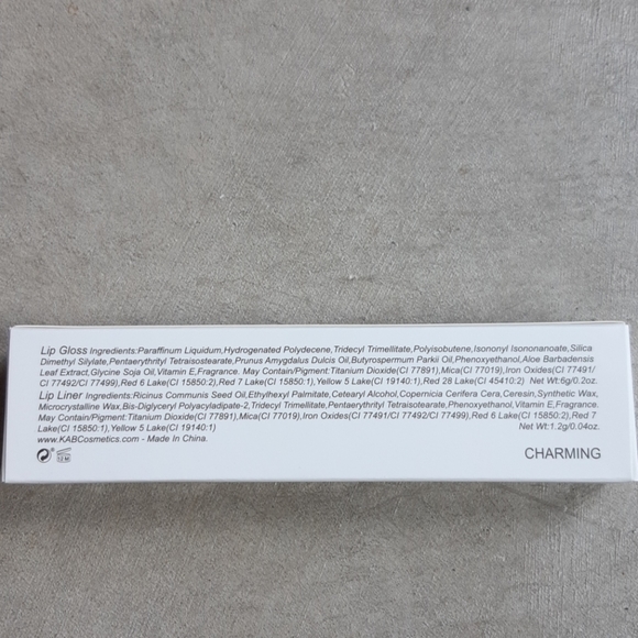 KAB Cosmetics Lip gloss and liner kit - Picture 2 of 3